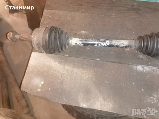 Дясна полуоска Нисан Алмера Тино 2.2 дизел 114 коня, снимка 2 - Части - 51839102
