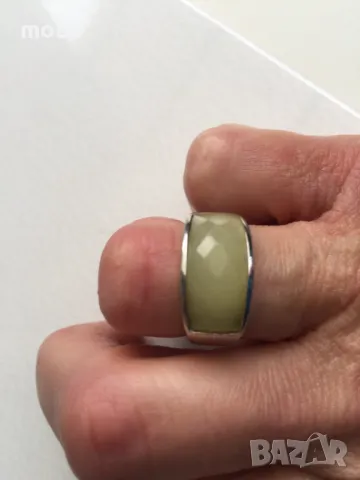 Красив сребърен пръстен с жълт камък, общо тегло 7.71г , проба 925, снимка 1