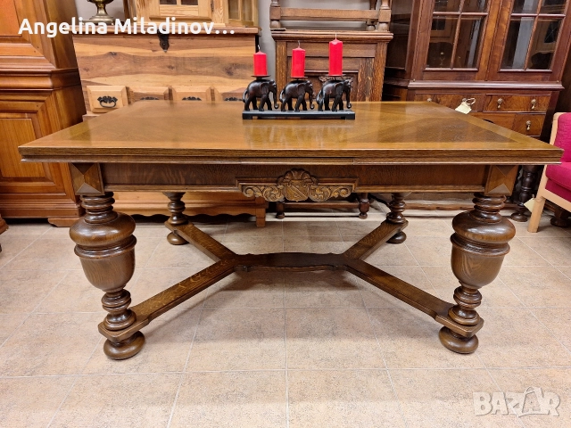 УНИКАТ! Маса за трапезария с богата дърворезба 