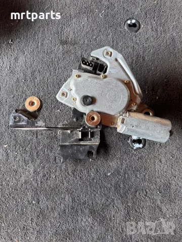 Моторче с механизъм за задна чистачка за BMW E46, снимка 2 - Части - 49651892