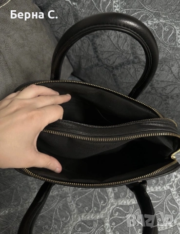 Елегантна черна чанта, снимка 3 - Чанти - 54235069