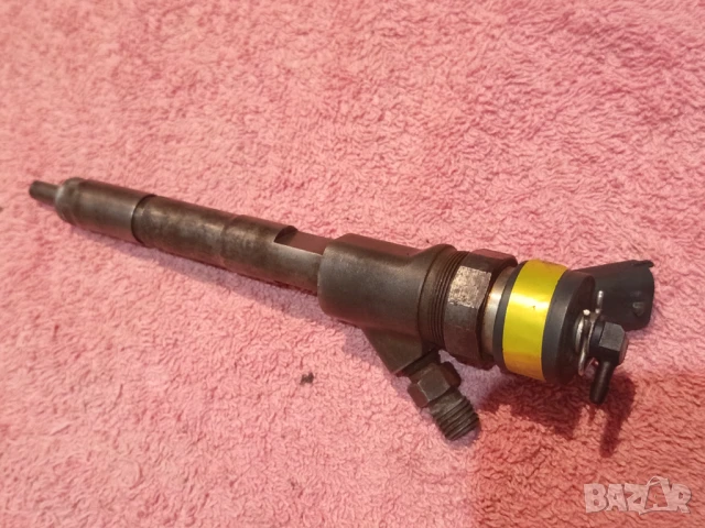 Дюза Bosch дизел Common Rail за TOYOTA Yaris Corolla - 1.4 D-4D, снимка 4 - Части - 51268909