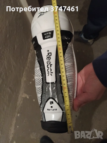 Наколенки Reebok - 30 см, снимка 3 - Спортна екипировка - 53396920