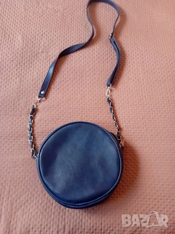 Дамска чанта, снимка 2 - Чанти - 51314222