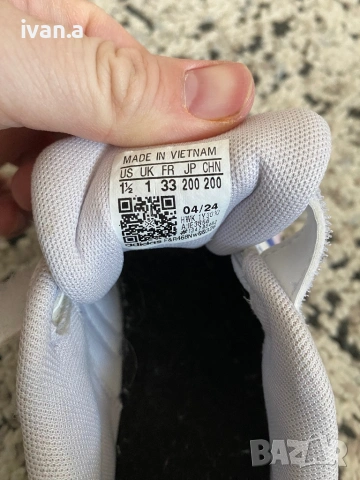 Кецове за момиче Adidas 33 ном, снимка 4 - Детски маратонки - 54237871