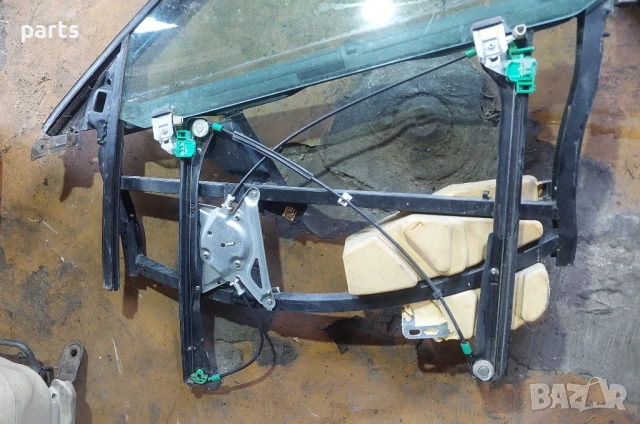 Предна Лява Рамка със Стъкло и Стъклоповдигач Ауди А4 Б6 - Б7 , снимка 3 - Части - 51323209