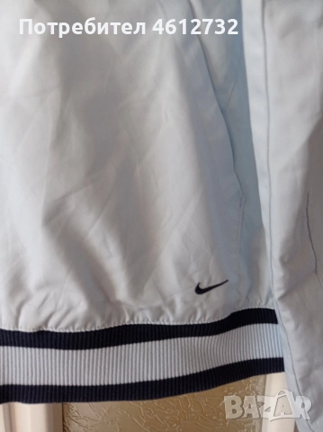 Дамска ветровита Nike, снимка 2 - Якета - 54136701