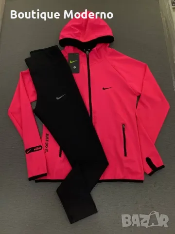 Дамски спортни екипи Nike, снимка 4 - Комплекти - 47396308