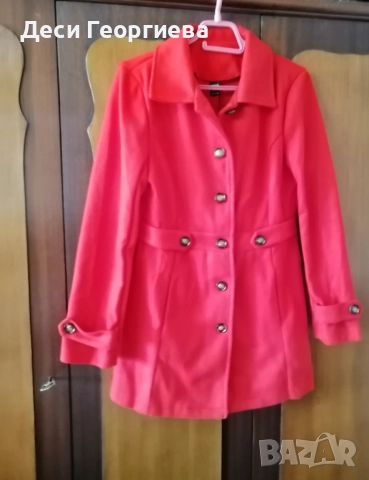 Червено дамско палто , снимка 2 - Палта, манта - 52909528