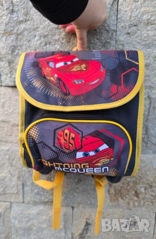 Детска раница Маккуин , снимка 11 - Кенгура и ранички - 52588830