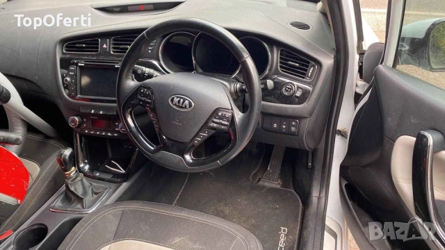 Kia Ceed 1.6 CRDI 110 к.с. 2013г. на ЧАСТИ, снимка 5 - Автомобили и джипове - 51576847