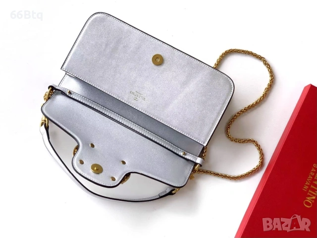 Дамска чанта V.A.L.E.N.T.I.N.O, снимка 4 - Чанти - 53289119