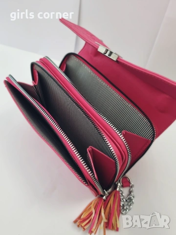 Дамска чанта, снимка 4 - Чанти - 53648379