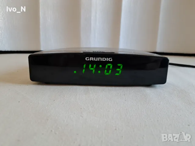 Радио часовник Grundig Sonoclock 390., снимка 1 - Радиокасетофони, транзистори - 49509787