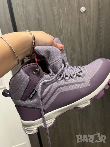 Туристически обувки