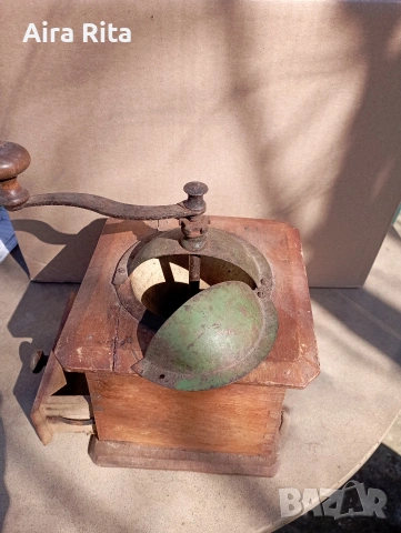 Стара Френска мелачка за подправки., снимка 5 - Антикварни и старинни предмети - 53780270