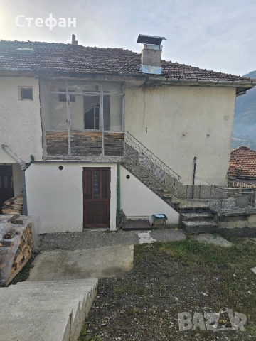 Самостоятелен Етаж от къща Устово, снимка 13 - Етаж от къща - 48156719