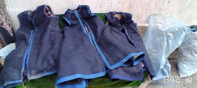 3бр Женски дълги елеци ментан със кожи и гайтани