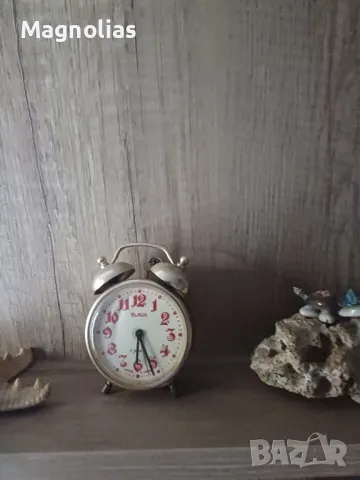 СССР "СЛАВА" червен будилник с две камбани