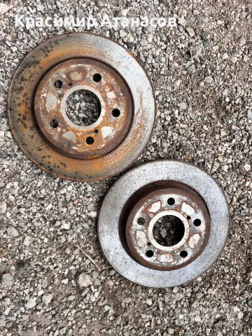 Спирачени дискове задни за Тойота Аурис.2007-2012г, снимка 11 - Части - 44176924