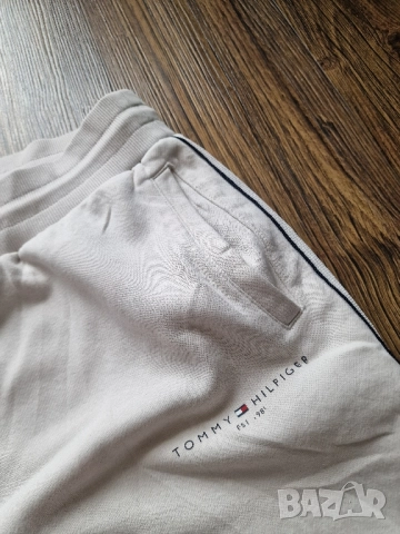 Страхотно мъжко спортно долнище TOMMY HILFIGER размер XL/ 2XL, снимка 4 - Спортни дрехи, екипи - 52520516