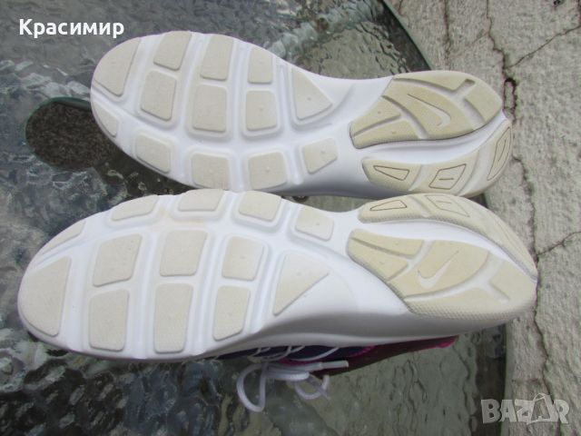 Дамски маратонки Nike Darwin, снимка 14 - Маратонки - 46400907