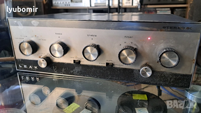 Leak stereo