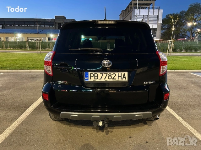 Toyota RAV4 2.2D 4x4 AC, снимка 4 - Автомобили и джипове - 54251205