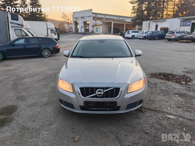 Volvo V70 2.5T Газ/Бензин, снимка 3 - Автомобили и джипове - 48136227