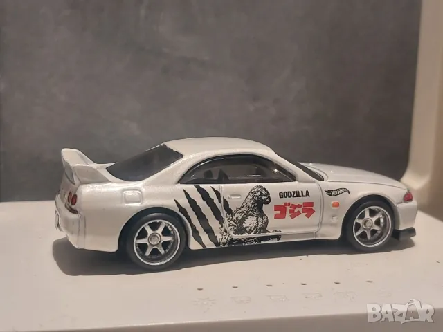 Nissan skyline gtr r33 godzilla hot wheels, снимка 2 - Колекции - 48425538