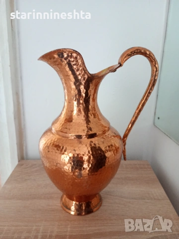 Продавам ГOЛЯМА и ТЕЖКА ръчно кована медна кана (тип Амфора) с уникална история., снимка 6 - Антикварни и старинни предмети - 54236158