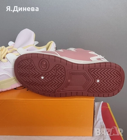 Дамски кецове сърце, снимка 4 - Кецове - 54271595