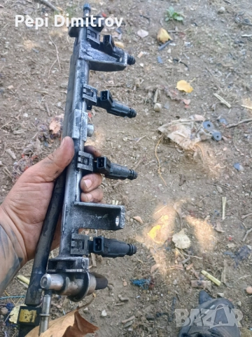 8F9H487 8F-9H487; 8F-9D280 Рейка за горивни инжектори (инжектори) (Горивна инжекторна релса FR426340, снимка 3 - Части - 51546760