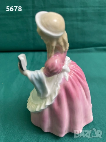 Порцеланова фигурка Royal Doulton, снимка 4 - Колекции - 53540116