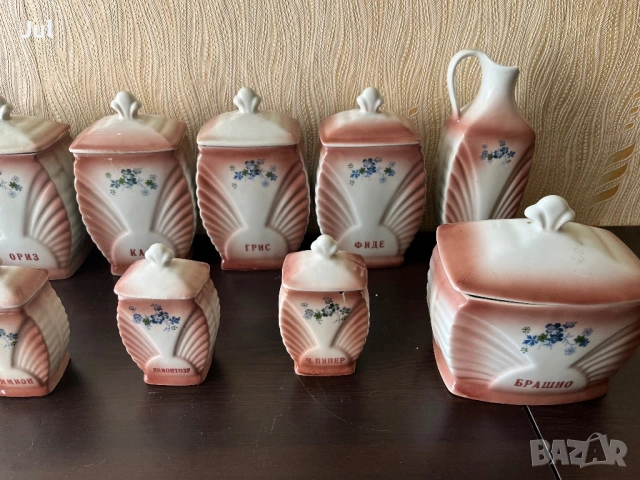 Порцеланови буркани за съхранение 
