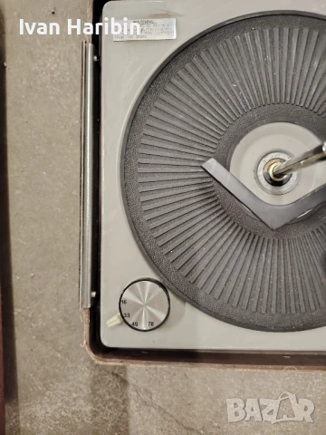 Винтидж моно грамофон Standard SR-D66 – произведен в Ирландия, снимка 4 - Грамофони - 51341762