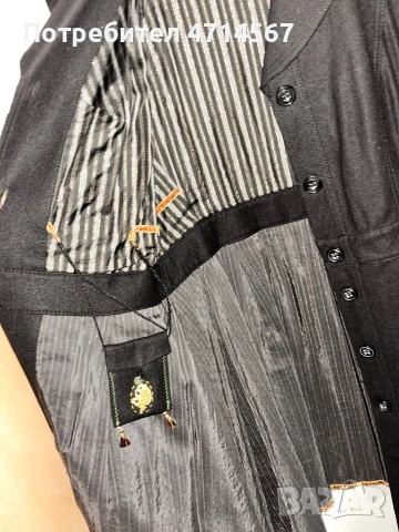 Палто на Boss, снимка 2 - Палта, манта - 54296901