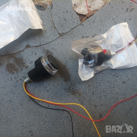 Светещи тапи за дръжки на мотоциклет., снимка 7 - Аксесоари и консумативи - 51795741