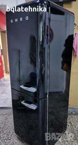 черен ретро хладилник smeg fab32nes7 
