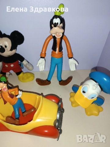 Музикален куфар гримьорна Мини маус Дисни, снимка 14 - Кукли - 51874117