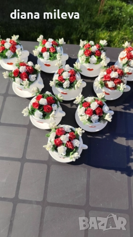 Сладурски чашки с нежни цветлета в бяло и червено!, снимка 17 - Декорация за дома - 51925312