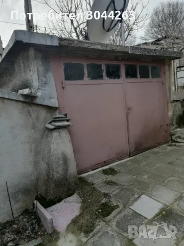 Продавам 2 къщи, 2 гаража и 2 дворни места, снимка 3 - Къщи - 46830495