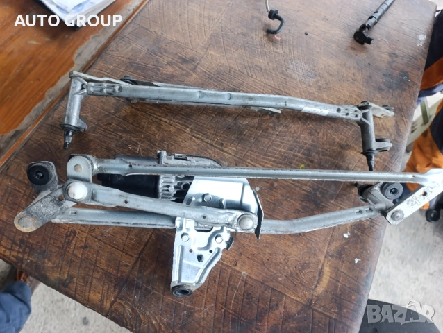 Механизъм рамена с моторче  за предни чистачки Passat 6 / Пасат 6 - 3C1955601, снимка 5 - Части - 53853393