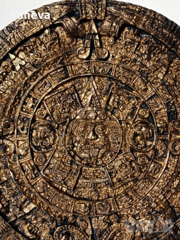 Календар на маите , известен също като " Ацтекския камък на Слънцето". , снимка 3 - Статуетки - 52643323