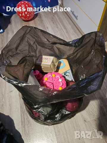 Детска кухня с много аксесоари, снимка 2 - Играчки за стая - 53142987