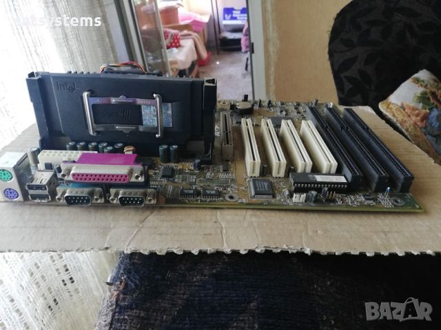 Дънна платка Chaintech 6BTM0-N100A Intel 440BX Slot 1 CPU+RAM