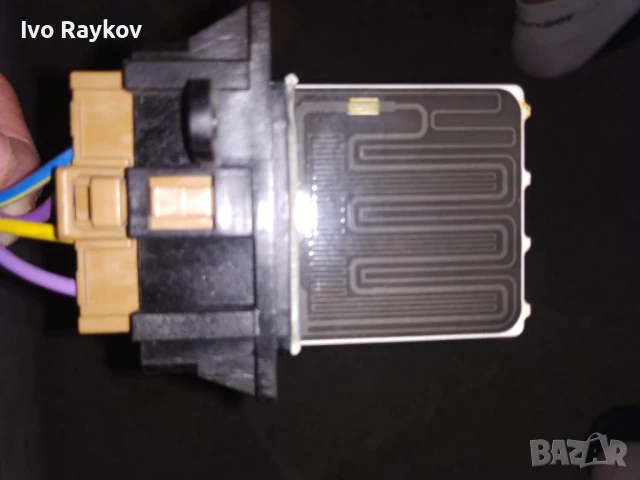 Реостат 271508H300 Nissan ,Резистор 27150-8H300 Nissan вентилатор парно , снимка 2 - Части - 51040926