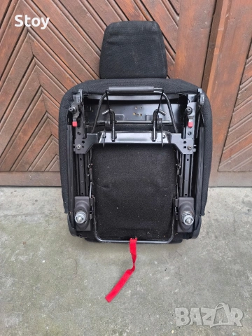 Продавам седалка за Пежо 307, снимка 2 - Аксесоари и консумативи - 53928767