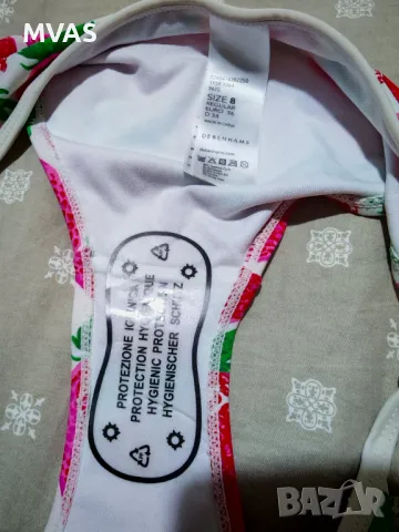 Нов дамски бански долнище на ягодки S размер, снимка 4 - Бански костюми - 50416297