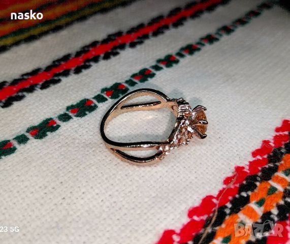 Дамски пръстен с морганит и циркони, снимка 3 - Антикварни и старинни предмети - 46432803